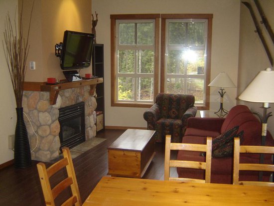 2 Bedroom Sun Peaks Vacation Rental - Fireside Lodge