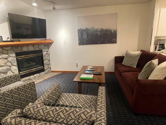 Whistler 2 Bedroom Accommodation - Lake Placid Lodge - #4351